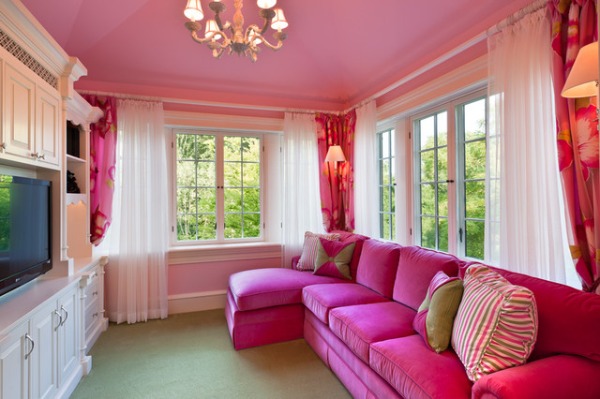 Vải voan trắng giúp căn phòng màu hồng ấn tượng hơnVải voan trắng giúp căn phòng màu hồng ấn tượng hơn